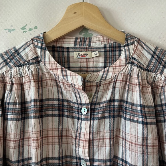 Faherty Top Size Small Button Up Womens Plaid Tie Cuffs Round Neck Blouse - Picture 2 of 9